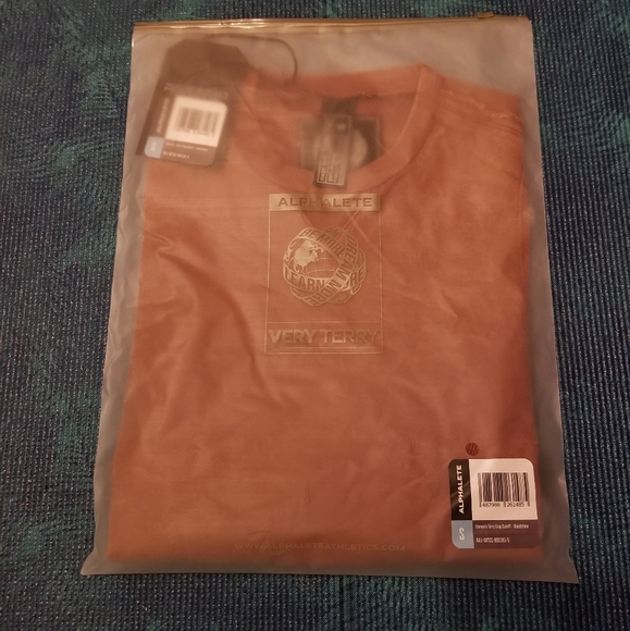 Alphalete Very Terry Crop Cutoff - bloodstone - small - Picture 4 of 4